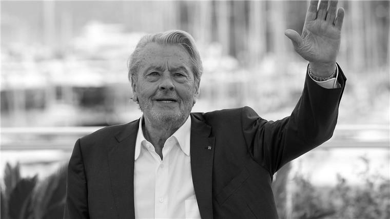 Arte ehrt Alain Delon - Montag TV-Themenabend Einer der großen Filmstars Frankreichs: Alain Delon starb nun mit 88 Jahren.