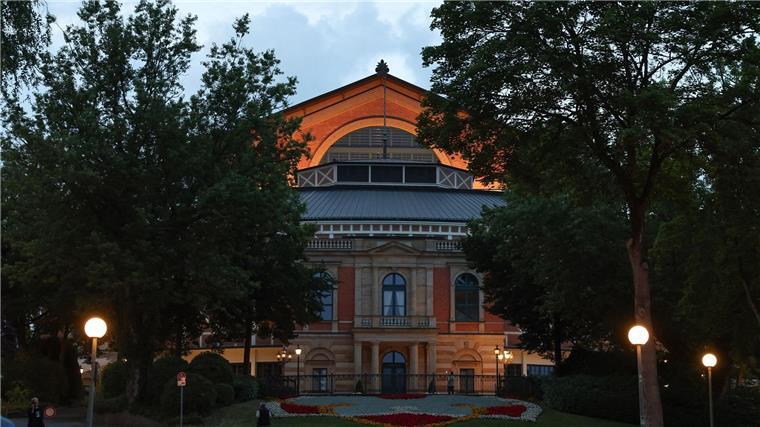 Eines der berühmtesten Opernhäuser der Welt steht in Bayreuth.