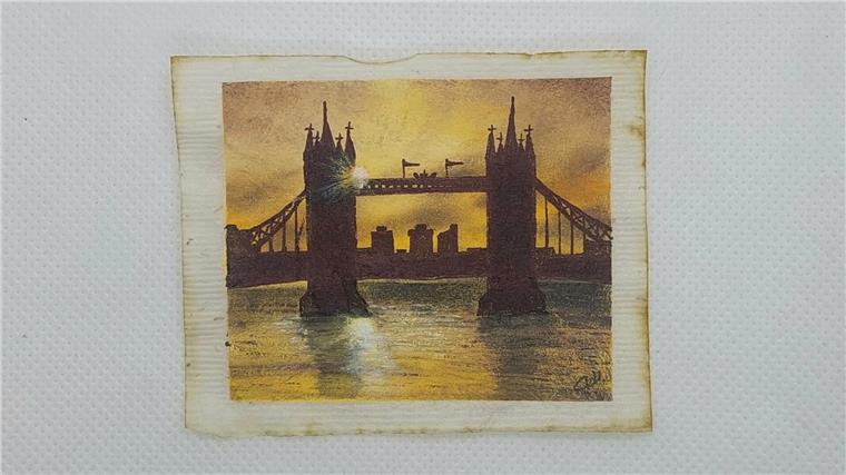 Eines der Miniaturbilder: Londons berühmte Tower Bridge. 