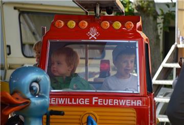 Einmal Feuerwehrmann sein - hier gingen Träume in Erfüllung. 