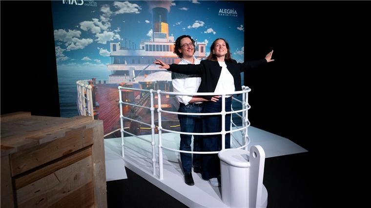 Ein virtueller Spaziergang auf der „Titanic“ Einmal wie Jack und Rose am Bug der „Titanic“ stehen - auch das ermöglicht die Ausstellung.