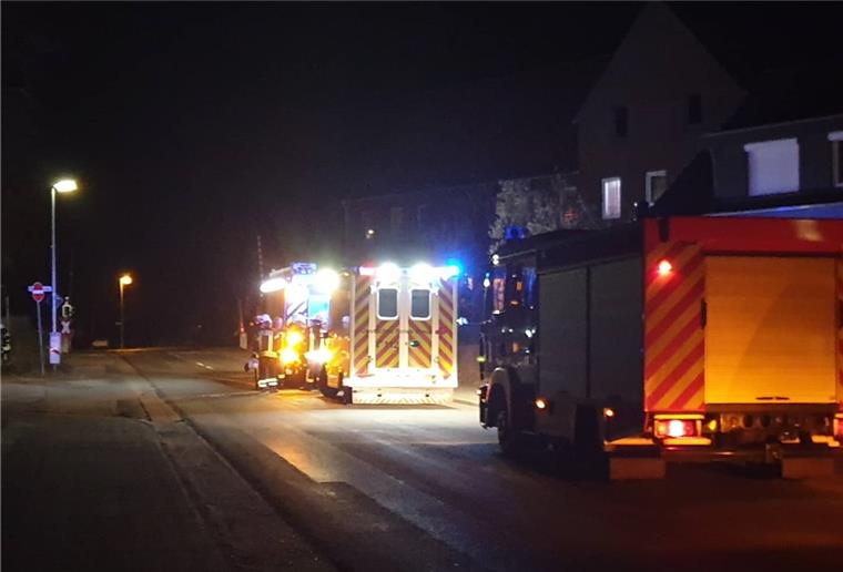 Wehdel: Unklare Rauchentwicklung sorgt für Feuerwehreinsatz Einsatz am Sonntagabend für die Ortswehren Wehdel und Geestenseth.