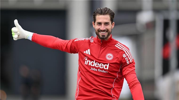 Trotz Spekulationen: Trapp soll im Pokal Eintracht-Tor hüten Eintracht Frankfurts Kevin Trapp soll im DFB-Pokal gegen den FV Engers trotz der Wechselgerüchte im Tor stehen.