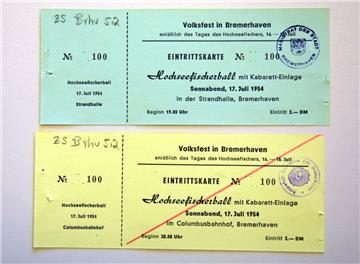 Eintrittskarten vom Hochseefischerball 1954.