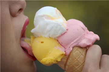 Eis in vielen Variationen gibt es Anfang Juni auf der Seebäderkaje.