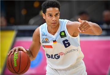 Eisbären-Profi Anthony Canty steckt viel Herzblut in sein Integrationsprojekt „Breaking Borders“.