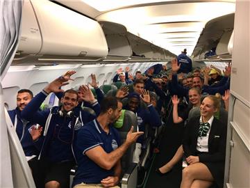 Die Eisbären starten mit Spaß in das Trainingslager auf Teneriffa.