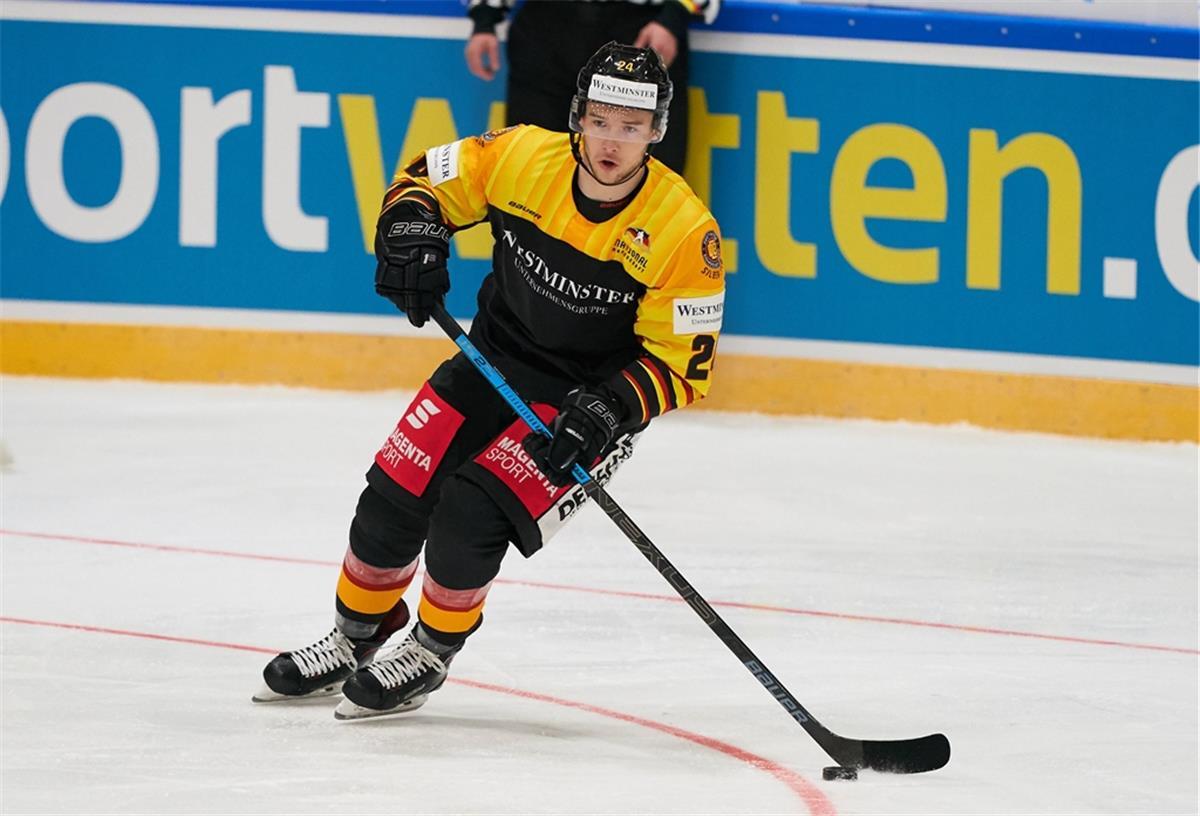 Eiskockey-Profis müssen nach Corona-Infektion 17 Tage pausieren Eishockeyprofi Janik Möser hat sich im Oktober mit Corona infiziert und leidet noch heute unter Nachwirkungen.