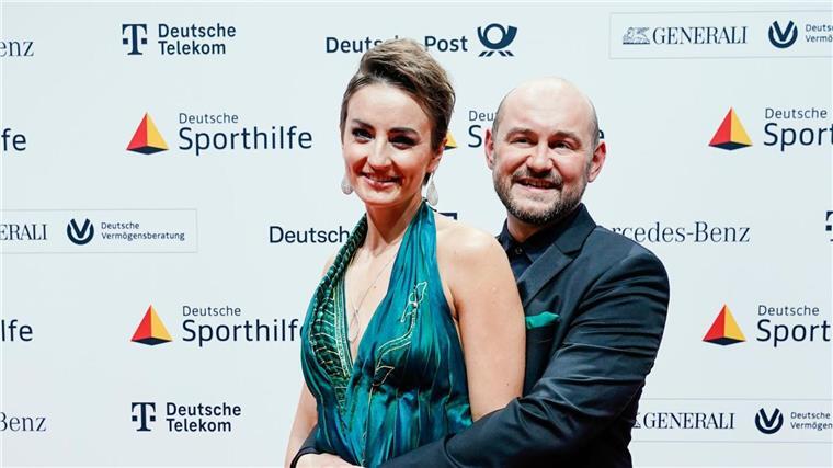Elena Semechin und Ehemann Philip werden Eltern. 