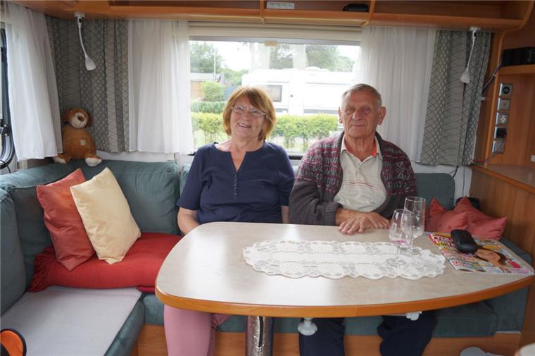 Der Campingplatz Nordenham ist eine Oase im Grünen Elfriede und Christian Philipp aus der Nähe von Wilhelmshaven sind Camper aus Leidenschaft. Den Nordenhamer Campingplatz besuchen sie regelmäßig