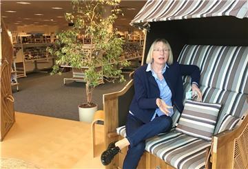 Elke Albrecht, seit 41 Jahren an der Stadtbibliothek und seit 21 Jahren ihre Chefin, wird Ende November in den Ruhestand verabschiedet. 