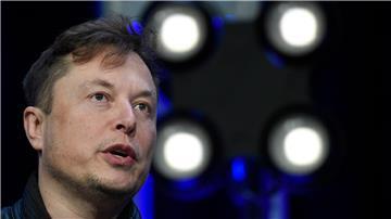 Elon Musk, der bei OpenAI nach wenigen Jahren ausgeschieden ist, kritisiert das Unternehmen schon lange.