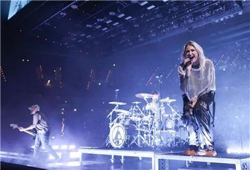 Emily Armstrong von der Band Linkin Park 2024 bei einem Konzert in Hamburg (Foto: Archiv)