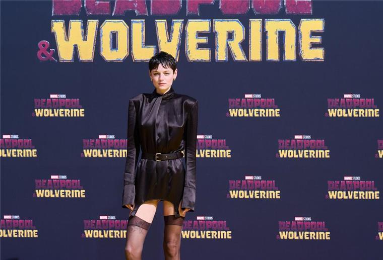 Emma Corrin spielt die Bösewichtin im neuen Marvel-Film.