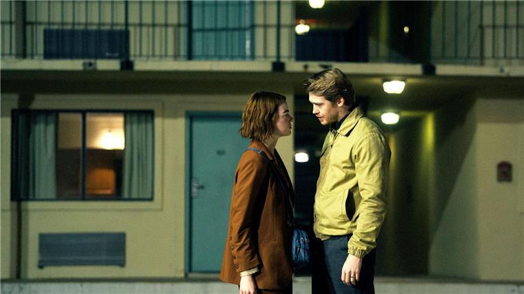 Emma Stone und Joe Alwyn gehören zum Star-Cast des Films.