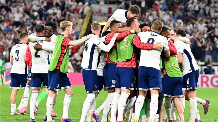 „Unglaubliches Gefühl“: Watkins schießt England ins Finale England setzte sich dank eines späten Treffers mit 2:1 gegen die Niederlande durch.