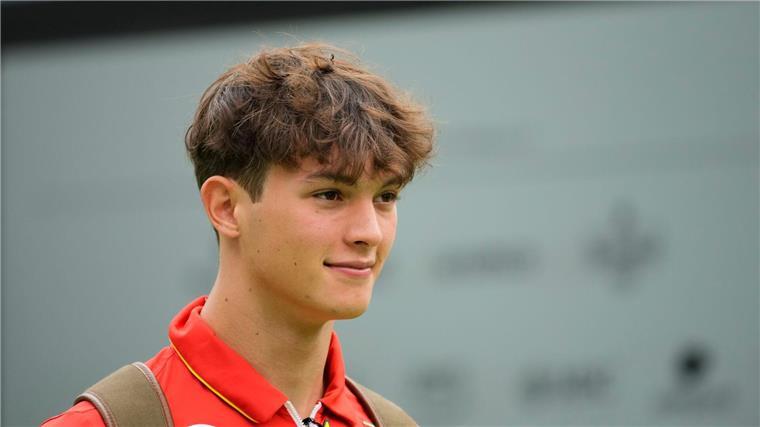 Die Teenager und Rookies sind los: Nur keine Deutschen dabei Er durfte schon ein paar Rennen fahren - und überzeugte auf Anhieb: Oliver Bearman.