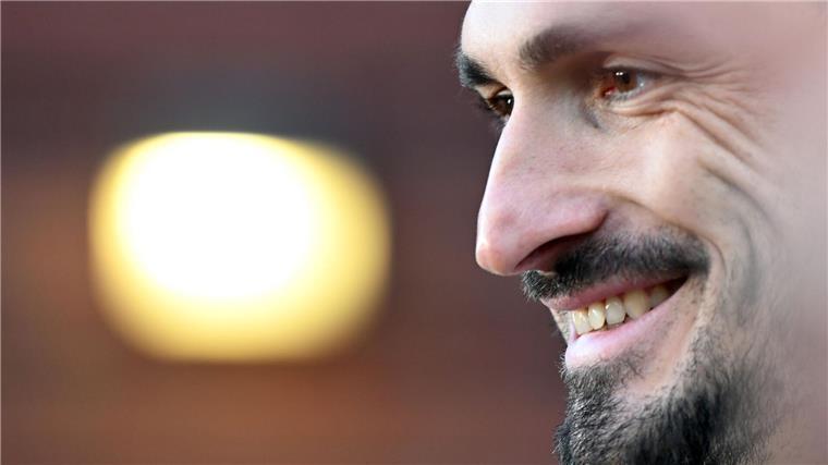 Er hat gut lachen - Mats Hummels ist nun Römer.