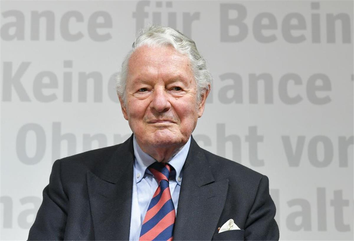 Trauer um Rolf Seelmann-Eggebert - Adelsexperte gestorben Er kannte sich bestens mit den Royals aus. Nun ist der Experte für die europäischen Königshäuser gestorben. (Archiv)
