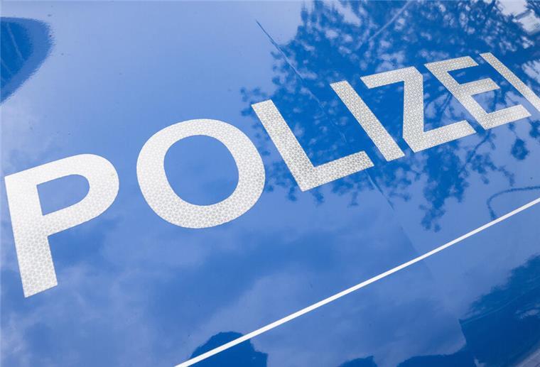 Erneut muss die Polizei wegen schweren Diebstahls in einer Grundschule ermitteln. Und wieder hatten es die Täter auf iPads abgesehen.