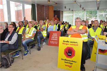 Erneut verfolgten zahlreiche Gegner der Strabs die Sitzung im Ratssaal.