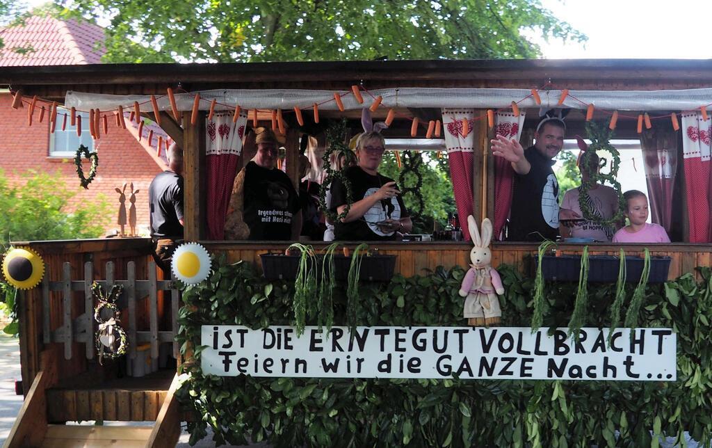Ernteumzug in Donnern