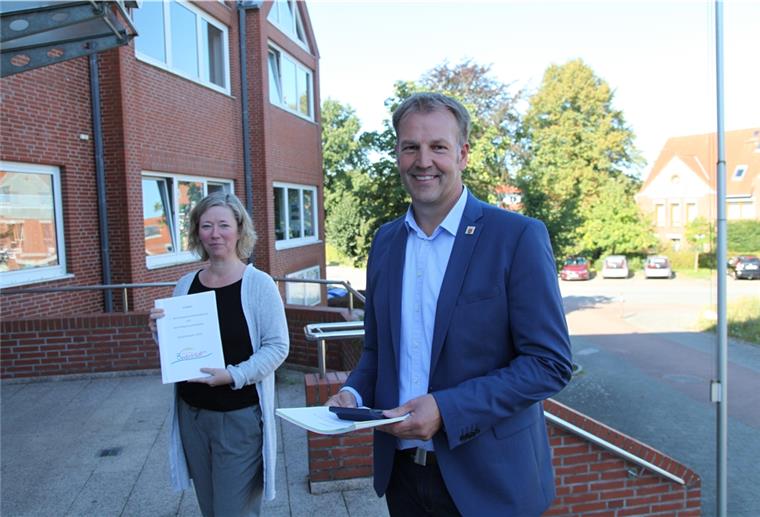 Erste Gemeinderätin Claudia Lühmann und Bürgermeister Guido Dieckmann wollen weiter für solide Finanzen in der Gemeinde Beverstedt sorgen.