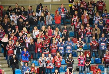 Erstmals konnten die Fans der Fischtown Pinguins ein Champions-League-Heimspiel in Bremerhaven verfolgen.