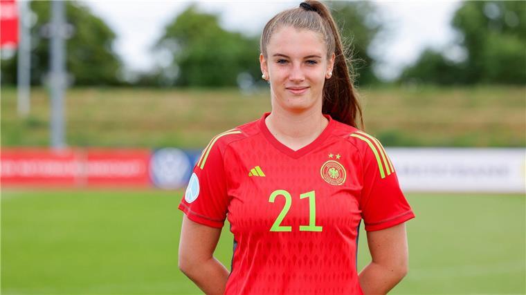 Nach Tumor bei Torhüterin Grohs: Mahmutovic nominiert Erstmals seit 2023 wieder im DFB-Kader: Ena Mahmutovic.
