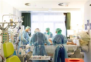 Es befinden sich wieder mehr Corona-Patienten auf den Intensivstationen.