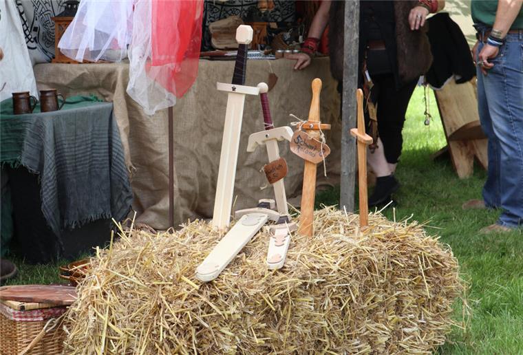 Mittelalterliche Waffen