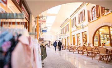 Es gibt ein Konzept: Das "Mediterraneo" soll zum Fashion-Outlet werden. Damit sollen wieder mehr Kunden ins Center im Neuen Hafen gebracht werden.
