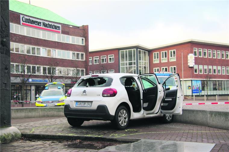 Es gibt noch viele offene Fragen zur vermeintlichen Auto-Attacke in Cuxhaven.