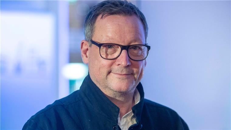 „Es ist immer irritierend, auf eine Handlung zu warten, die dann nicht kommt“, sagt „Warten auf Godot“-Schauspieler Matthias Brandt. „Denken Sie nur an die Deutsche Bahn - der reine Beckett!“ (Archivbild)