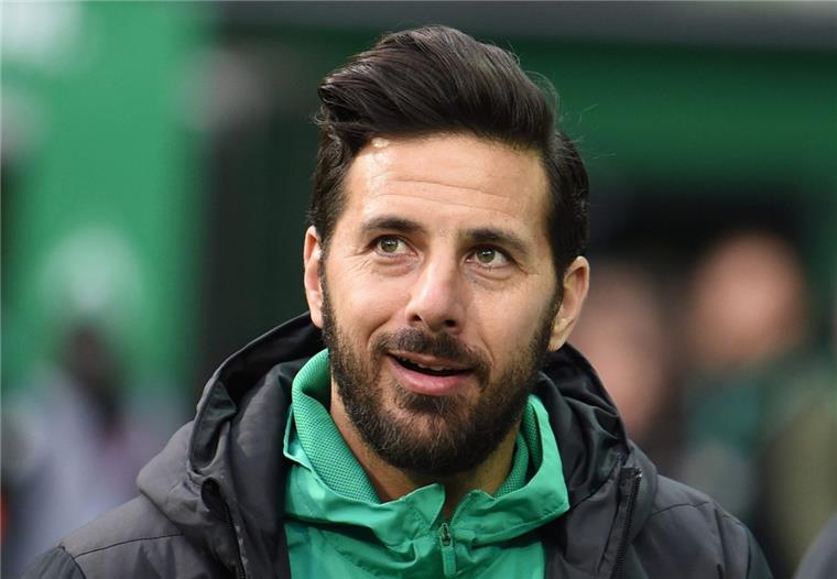 Werder Bremen bangt um Einsatz von Claudio Pizarro in Leverkusen Es ist noch unklar, ob Claudio Pizarro am Wochenende spielen kann.