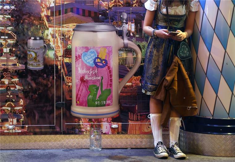 Es ist schon erstaunlich, was die Besucher des Oktoberfestes in München alles verlieren. 