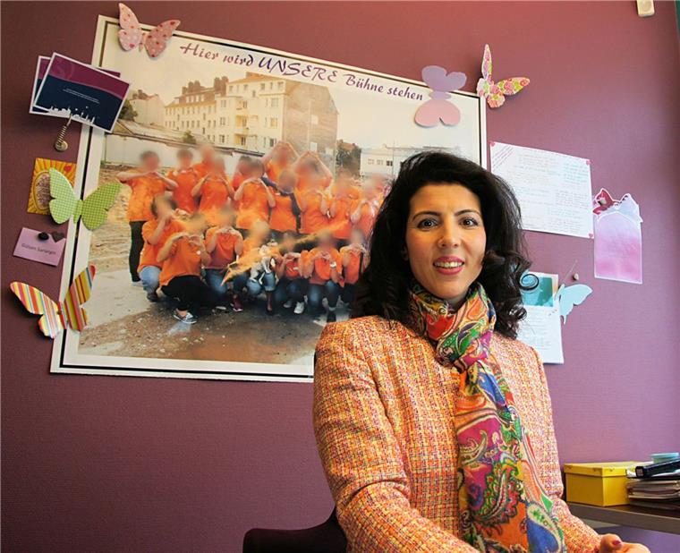 Es kommt ganz dick für die Chefin der Nordsee-Pflege. Gülsen Sariergin sitzt wegen Wiederholungsgefahr in U-Haft. Zwei Anklagen wegen Pflegebetrugs sind gegen sie erhoben. Am kommenden Donnerstag ist Haftprüfungstermin. Ob eine Schwangerschaft zur Aussetzung des Haftbefehls führen kann, ist fraglich. 