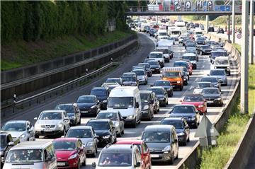 Es muss vor Pfingsten mit langen Staus auf den Autobahnen gerechnet werden.