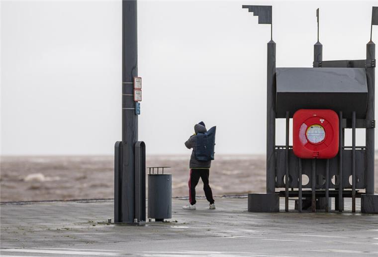 Sturmböen bis zu 95 km/h: Unwetter trifft Nordseeküste Es pustet wieder ordentlich an der Nordseeküste.
