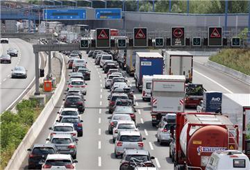 Es staut sich wieder suf Deutschlands Autobahnen.