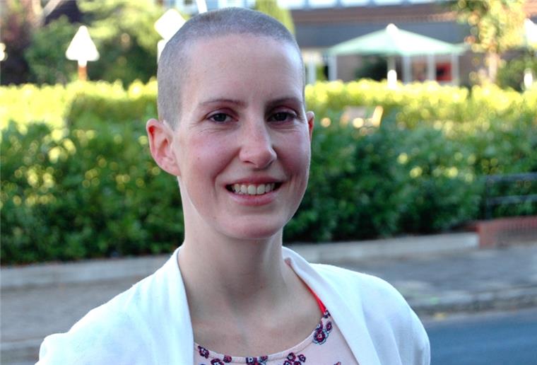 „Es war sehr spannend": Judith Roowaan hat sich ihre Haare freiwillig abschneiden lassen, um sie für Krebspatienten zu spenden.