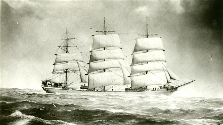Segelschiff auf dem Meer