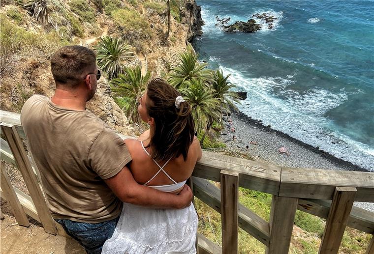 Eugen und Marina Guggenheimer sind zufrieden mit ihrer Entscheidung nach Teneriffa geflogen zu sein. Sie genossen die wiedergewonnene Freiheit sehr.