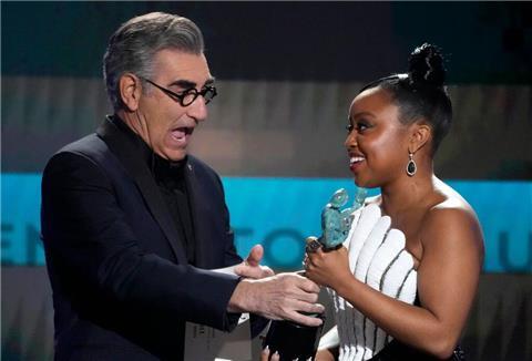Eugene Levy (l) soll den 2773. Stern auf dem „Walk of Fame“ am 8. März enthüllen.