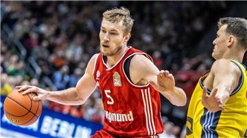 Ex-Nationalspieler Niels Giffey verlängert seinen Vertrag beim FC Bayern.