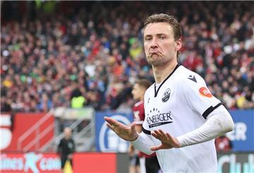 Tom Trybull vom SV Sandhausen jubelt über einen Treffer.