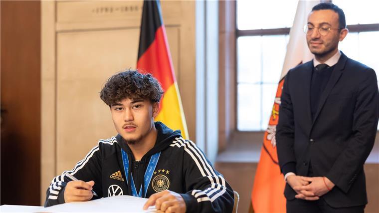 Kloses zufriedener Rückblick: Wollten wieder Spaß machen Exemplarisch für den Nürnberger Weg mit jungen Spielern: Neuzugang Justin von der Hitz.