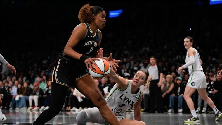 Deutsche Basketballerinnen ohne Nyara Sabally bei der EM Fällt für die EM aus: Nyara Sabally