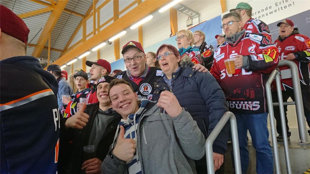 Familie Asendorf: &quot;Wir wünschen der gesamten Fischtown-Pinguins-Mannschaft ...