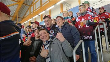 Familie Asendorf: &quot;Wir wünschen der gesamten Fischtown-Pinguins-Mannschaft ...